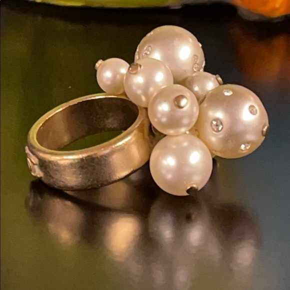 WOW POSHMARK - Authentic CHANEL SUPERMODEL FESTIVAL Bold & Gold & Pearl Ring - Picture 8 of 15